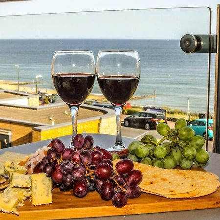 Soho Beach Apartment With Fabulous Sea View And 2 Minutes To The Beach With Free Parking And Netflix Bournemouth Exteriér fotografie